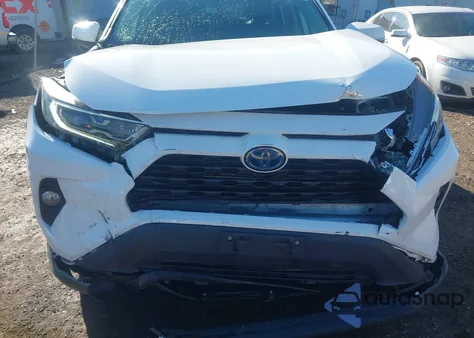 2020 Toyota Rav4 Hybrid Xle z USA, uszkodzony, nr VIN 2T3RWRFV0LW048658
